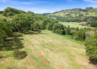 LENNOX PROPERTY AGENTS _ SALES _ 17 JONES LANE, TEVEN _ 4