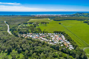 LENNOX PROPERTY AGENTS _ SALES _ SANCTUARY VILLAGE, LENNOX HEAD _ LOCATION SHOT