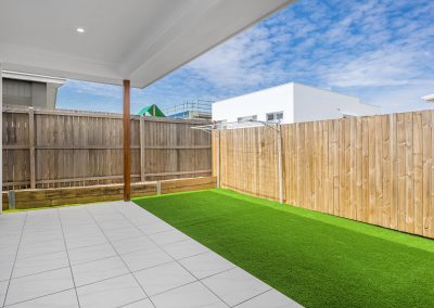 LENNOX PROPERTY AGENTS _ 17A SURF AVENUE, SKENNARS HEAD _ COURTYARD