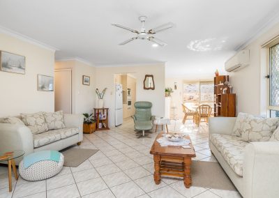 LENNOX PROPERTY AGENTS _ SALES _ 1/6 QUAIL PLACE, WEST BALLINA _ LIVING AREA