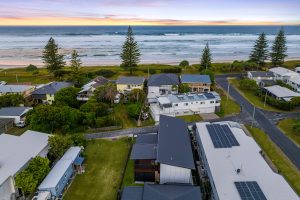 LENNOX PROPERTY AGENTS _ 40 CLIFF MURRAY LANE, LENNOX HEAD _ AERIAL