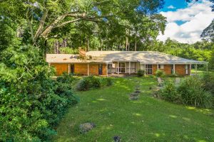 LENNOX PROPERTY AGENTS _ 342 TINENBAR ROAD, TEVEN _ HOUSE