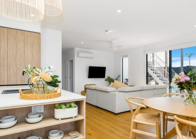 LENNOX PROPERTY AGENTS _ 3 SURF AVENUE, SKENNARS HEAD _ LIVING ROOM