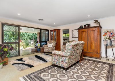 LENNOX PROPERTY AGENTS _ 414 ELLIS RAD, ROUS _ LOUNGE