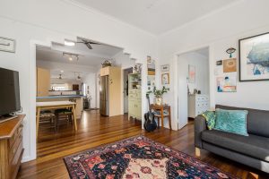LENNOX PROPERTY AGENTS _ 1/75 STEWART STREET, LENNOX HEAD _ LIVING ROOM