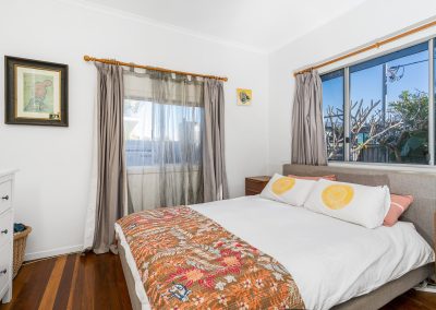 LENNOX PROPERTY AGENTS _ 1/75 STEWART STREET, LENNOX HEAD _ MAIN BEDROOM