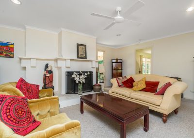 LENNOX PROPERTY AGENTS _ 342 TINENBAR ROAD, TEVEN _ LOUNGE 2