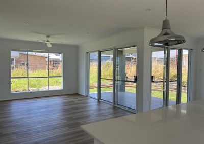 LENNOX PROPERTY AGENTS _ 15 COVE AVENUE, SKENNARS HEAD _ LOUNGE