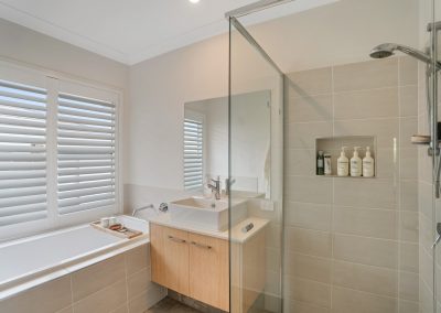 Lennox Property Agents_6 Pintail Lane, Lennox Head_ Main bathroom
