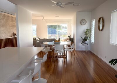 40 Seaside Ave, Skennars Head - Living area